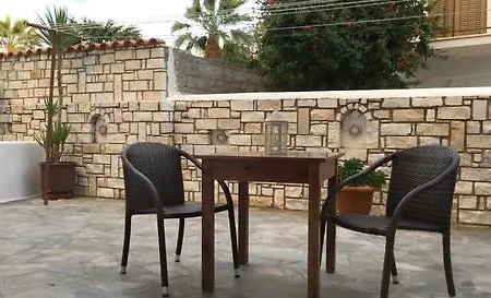 Hostal Vasoula's *